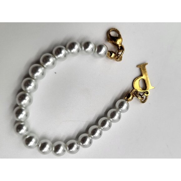 Baby Girl's Faux Pearl Bracelet Gold Tone "P" Initial Charm Wedding Christening - Picture 3 of 3